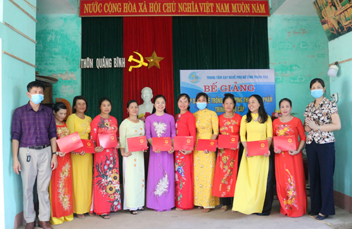 https://hatrung.thanhhoa.gov.vn/portal/Photos/2021-07/16857cd50e4b55ddIMG_2051.JPG