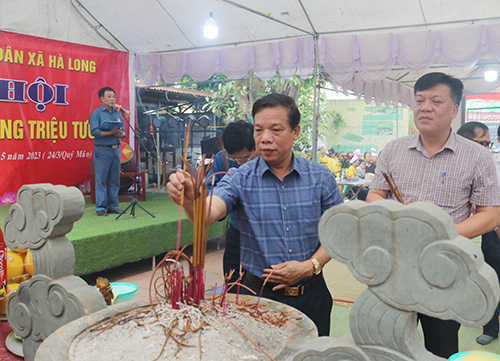 https://hatrung.thanhhoa.gov.vn/portal/Photos/2023-05/dcd73d756536168dIMG_9773.JPG