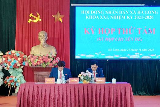 https://hatrung.thanhhoa.gov.vn/portal/Photos/2023-11/f8b32e203c9915dz4902350837135_f12ee0549aaec97f6b691e05d1ec6005.jpg