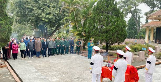 https://hatrung.thanhhoa.gov.vn/portal/Photos/2024-12/989d3d9756f698ddz6165449366503_b2c2de7be36da94043067d990f3f23da.jpg